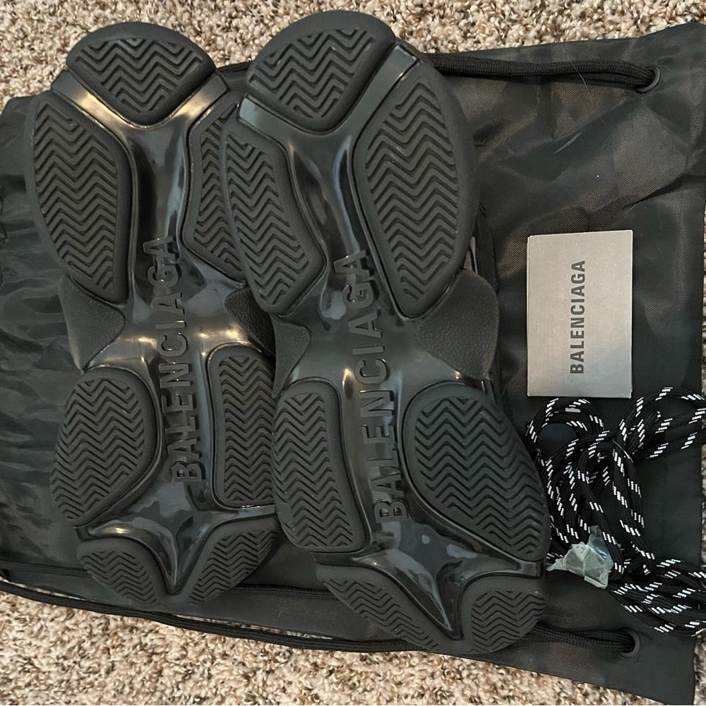 Balenciaga Triple S Black Clear Sole! Brand New-8 Mens - Picture 4 of 6